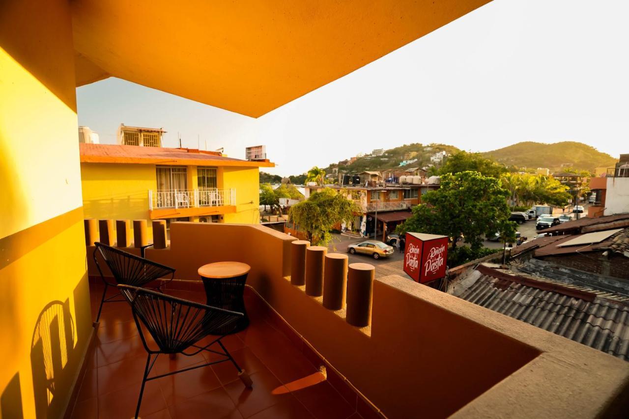 Hotel Casa Arena Zihuatanejo Extérieur photo